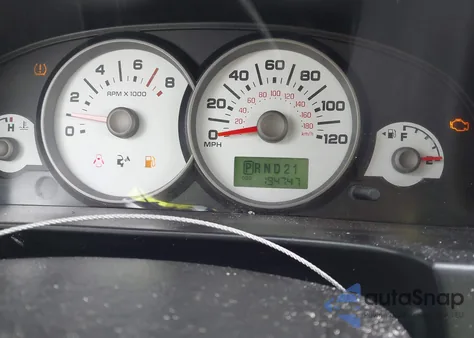 2006 Ford Escape Xls z USA, uszkodzony, nr VIN 1FMCU02Z76KC05143